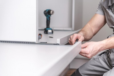 Maximisez votre espace avec un dressing sur-mesure adapté à vos besoins